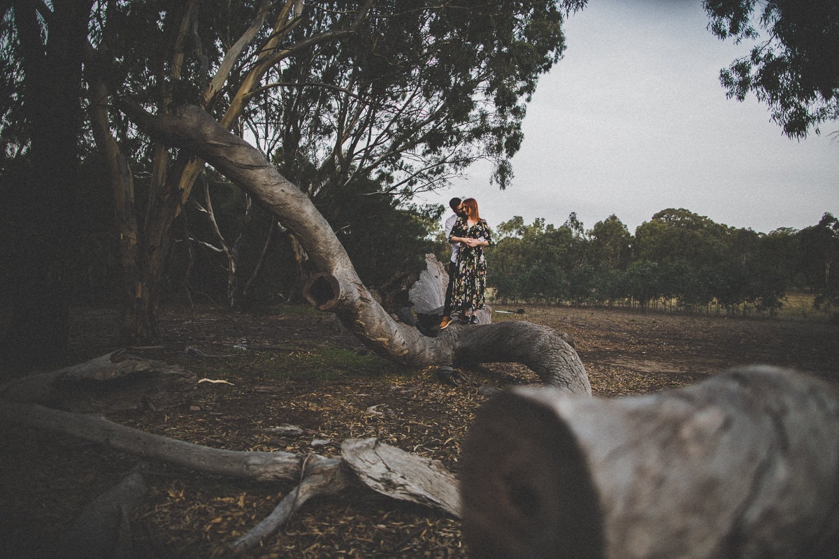 creative melbourne photos for engagements and couples