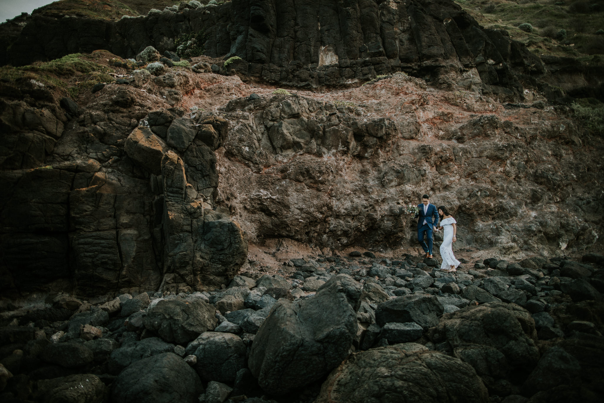 wedding couple on the cliffs - nature and landscape wedding photos in Melbourne, Australia